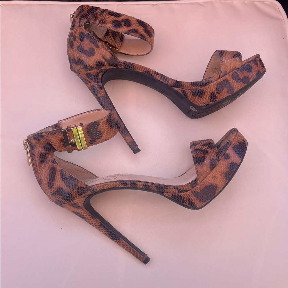 JESSICA SIMPSON Sexy  Brown Leopard Print Women's Heels